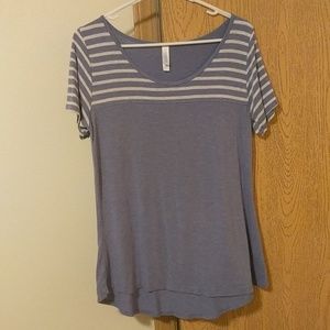 Lularoe classic T size small
